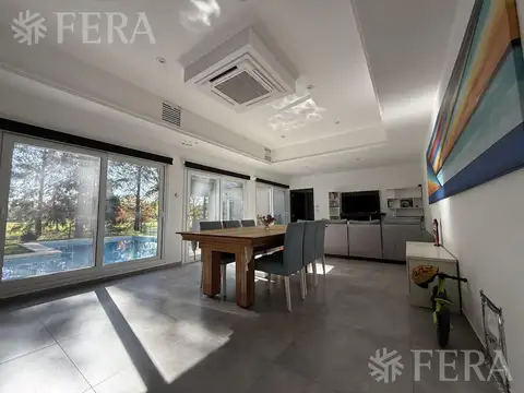 Venta Casa 4 ambientes con piscina en El Retiro Ecobarrio-Coronel Brandsen