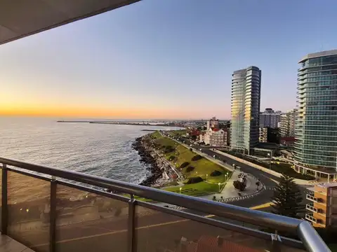 Venta departamento 4 ambientes con dependencia Mar del Plata Playa Chica