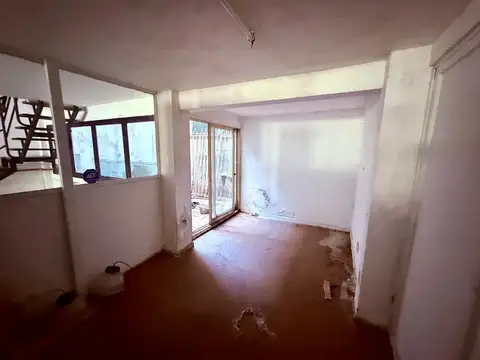 Avenida Hipólito Yrigoyen 5300