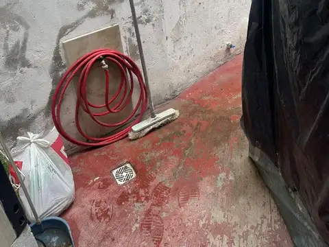 Depto Tipo Casa Monoambiente con 1 baño