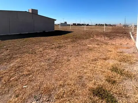 TERRENO EN VENTA PAMPAS DE MANANTIALES