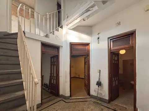 Avenida Alvarez Thomas 300, Piso 1