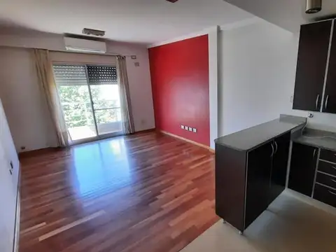 Departamento de 2 ambientes con balcón al frente