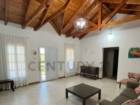 Casa en Venta con 1 cochera