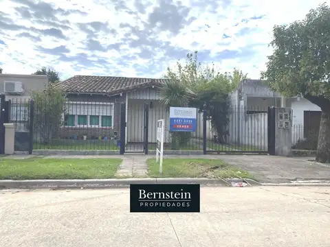 CASA EN VENTA :: 3 AMB :: UDAONDO