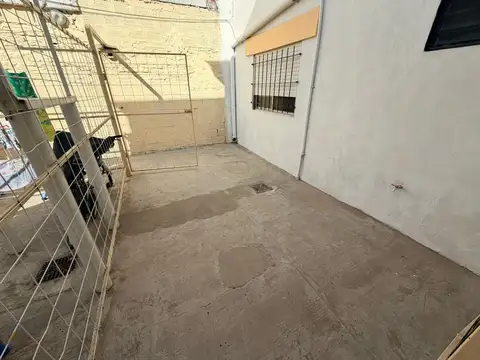Depto Tipo Casa en Alquiler de 2 dormitorios