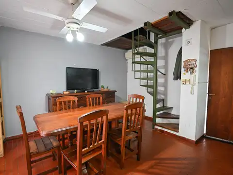 VENTA DEPTO 2 DORM C/PATIO