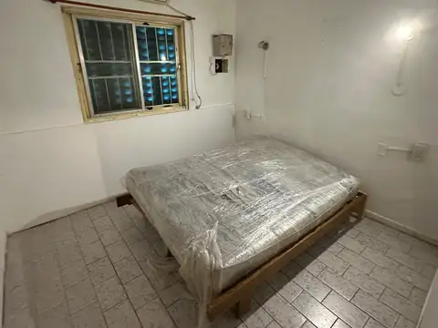 VENTA CASA 2 DORMITORIOS FUNES CON PILETA