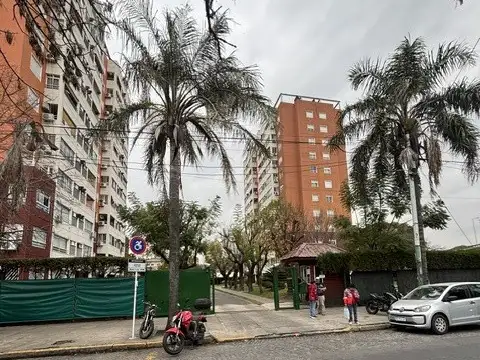 3AMB EN "JARDINES DE LINIERS" 65m2tot SEGURIDAD PISCINA PARQUE "IMPECABLE"