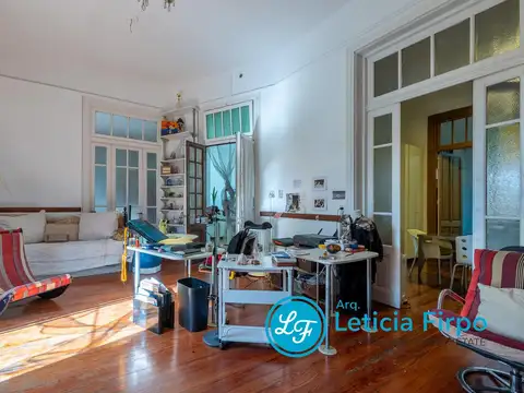 Depto Tipo Casa en Venta 80 años