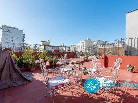 Depto Tipo Casa en Venta de 5 ambientes