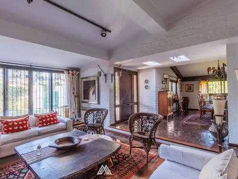 Casa en Venta en Carrasco , USD 1.100.000