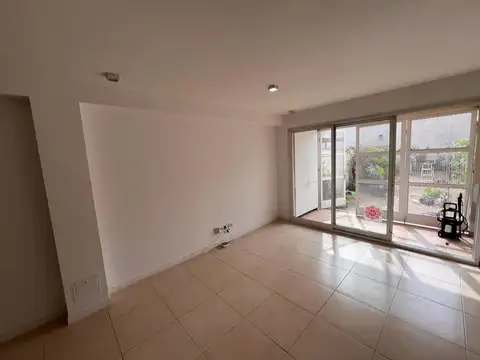 Depto Tipo Casa en Alquiler de 3 dormitorios