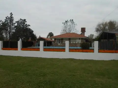 Casa en Alquiler en Funes, $ 850.000