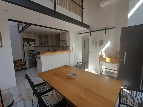Depto Tipo Casa 4 ambientes con 2 baños