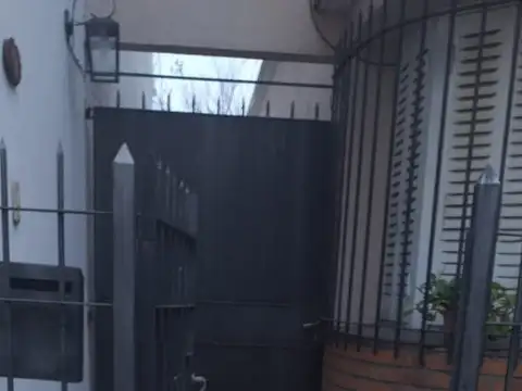 Avenida Bartolomé Mitre 200