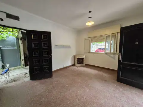Casa en Alquiler en Villa Gobernador Udaondo, $ 650.000