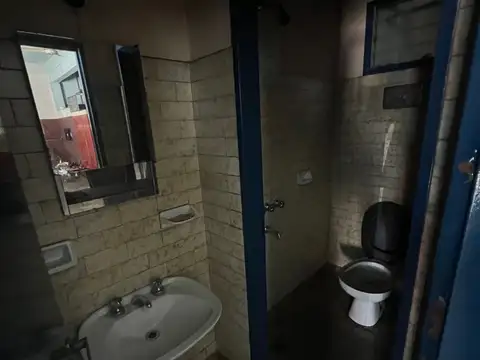 Galpon en Venta 11  mts Fondo