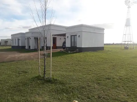 Casa en alquiler de 4 ambientes en Haras El Malacate, Exaltación de la Cruz