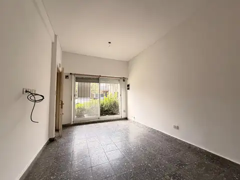 Quintana 300, Piso PB