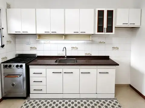 VENTA CASA 4 AMBIENTES QUILMES ESTE