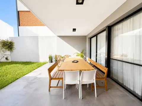 Casa en Alquiler en Greenville 2, USD 1.800