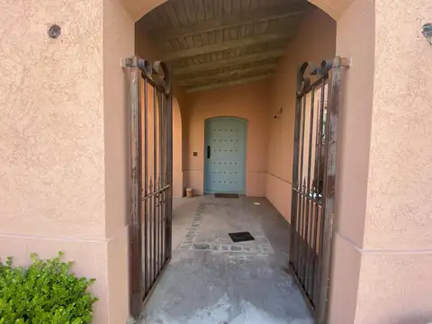 Casa en Venta en Talar Del Lago, USD 780.000