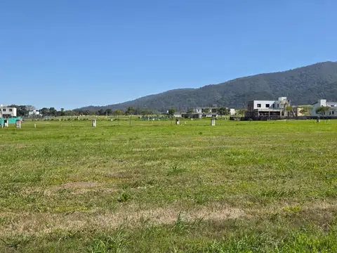 Terreno en Venta 35  mts Fondo
