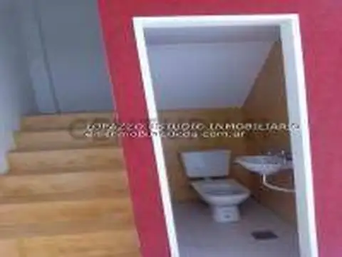 Excelente Duplex con cochera.