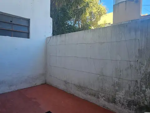 Depto Tipo Casa en Venta 40 años