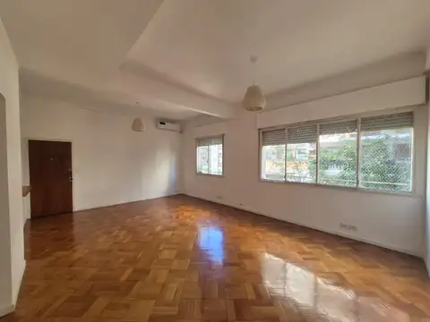 Solis 400, Piso 3