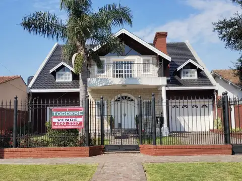 EXCELENTE CASA EN VENTA EN JOSE MARMOL