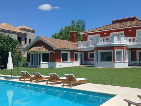 Venta casa en venta en Bs. As. Golf  Club Bella Vista