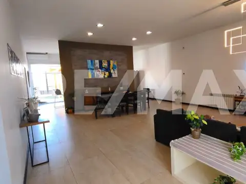 CASA EN VENTA 3 DORMITORIOS BARRIO LOS PLATANOS