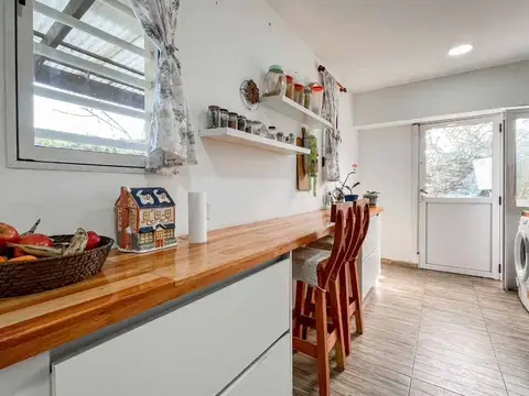 Casa 4 ambientes con 1 baño