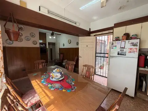 Valentín Alsina 1700