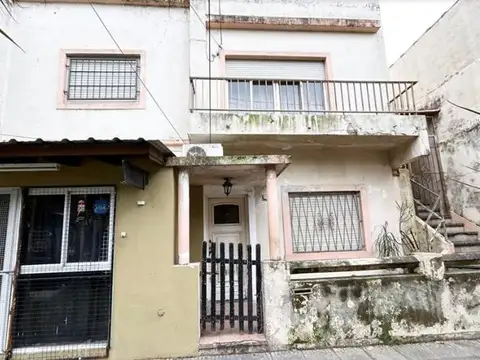 Depto Tipo Casa en Venta de 4 dormitorios