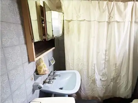 Depto Tipo Casa en Venta 60 años