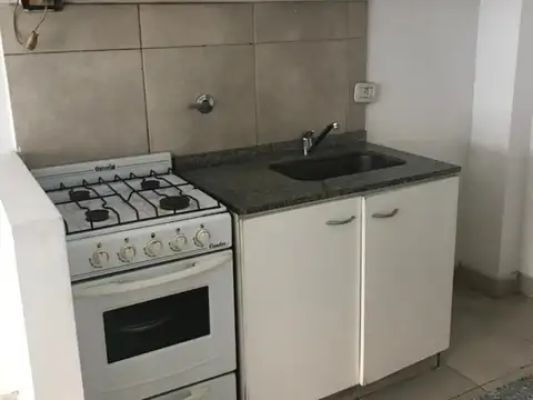 Depto Tipo Casa en Alquiler de 2 ambientes