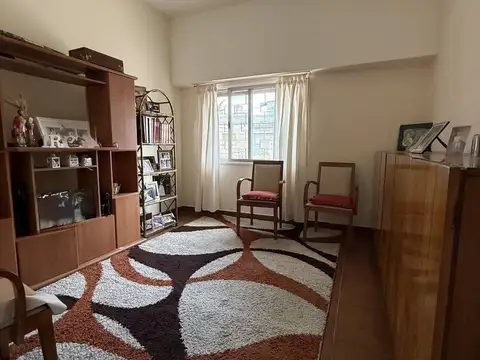 Aristóbulo del Valle 4700