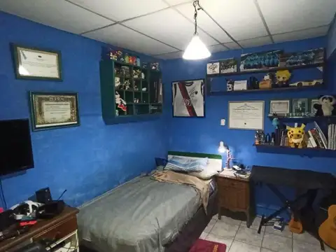 Casa 4 ambientes con 1 baño