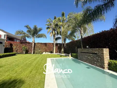 Casa 7 ambientes con 5 baños