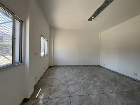 Monoambiente en planta baja en excelente estado
