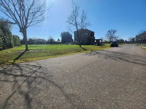 Barrio los Jazmines, Pilar del Eeste