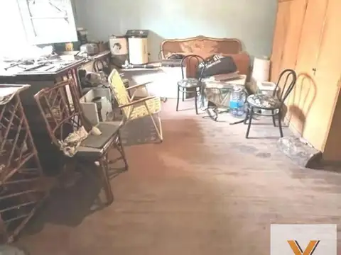 Depto Tipo Casa en Venta 80 años