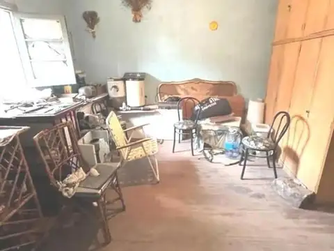 Depto Tipo Casa en Venta 80 años