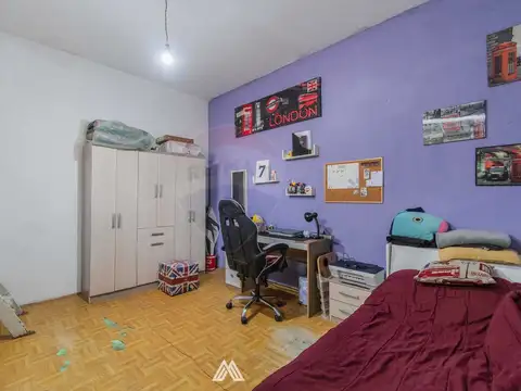 Casa 5 ambientes con 2 baños