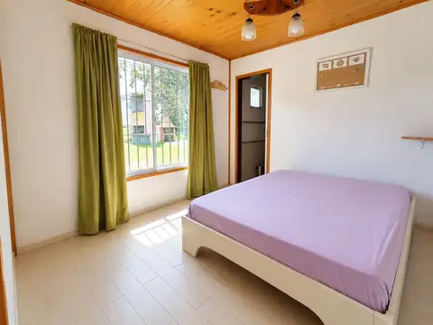VENTA CASA 4  AMB + LOTE BARRIO LAS LOMAS MIRAMAR