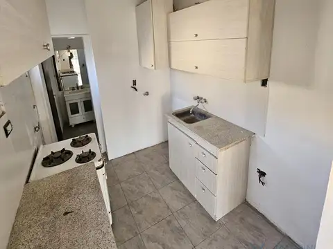 Departamento 8 ambientes con 3 baños