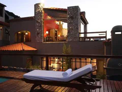 Hotel en Venta en Barrio Tres Cerritos, USD 1.200.000